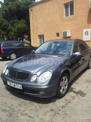 Mercedes E 270 2004, 300,000 km - 2.7 л - Bakı