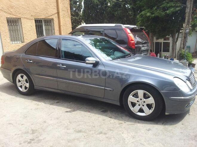 Mercedes E 270 2004, 300,000 km - 2.7 л - Bakı