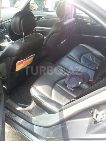 Mercedes E 270 2004, 300,000 km - 2.7 л - Bakı