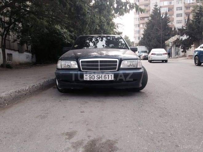 Mercedes C 180 1999, 280,000 km - 1.8 l - Bakı