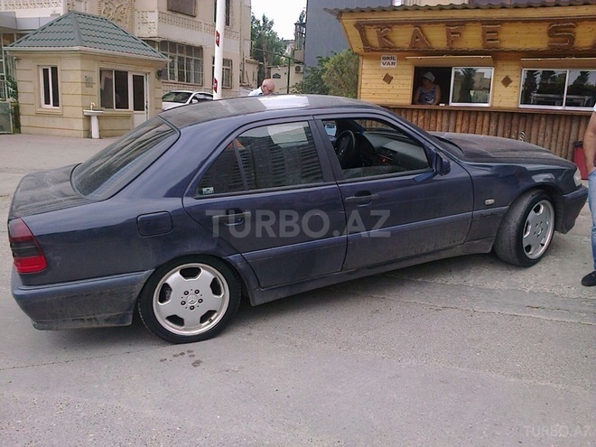 Mercedes C 180 1999, 280,000 km - 1.8 l - Bakı
