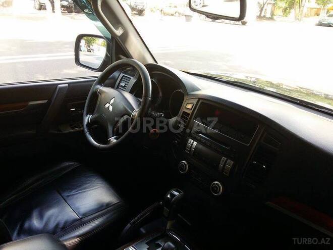 Mitsubishi Pajero 2008, 127,000 km - 3.0 л - Bakı