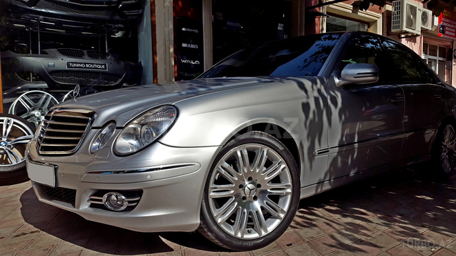 Mercedes E 220 2004, 142,000 km - 2.2 л - Bakı