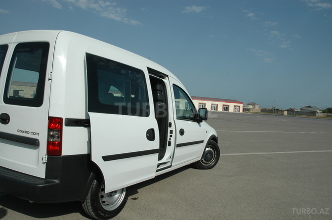 Opel Combo 2010, 152,000 km - 1.3 л - Bakı