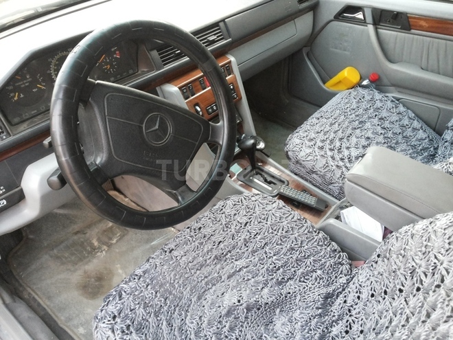 Mercedes E 320 1994, 250,000 km - 3.2 л - Bakı
