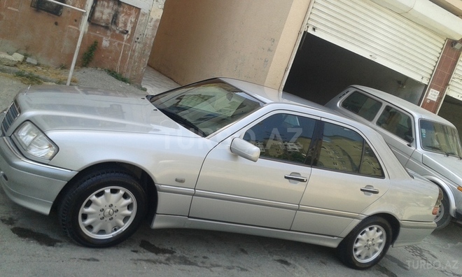 Mercedes C 240 1998, 129,000 km - 2.4 l - Bakı