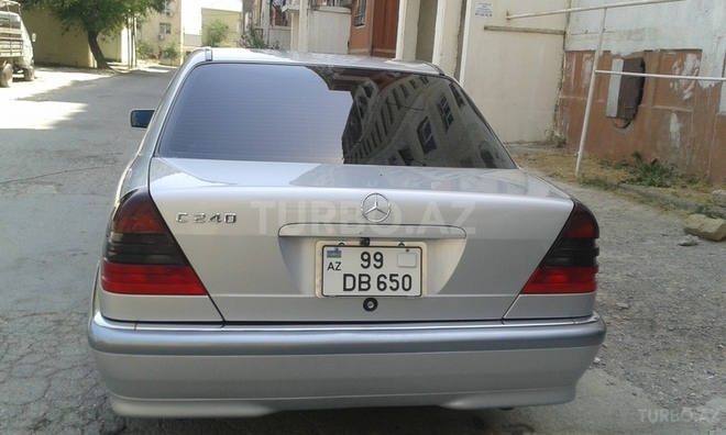 Mercedes C 240 1998, 129,000 km - 2.4 l - Bakı
