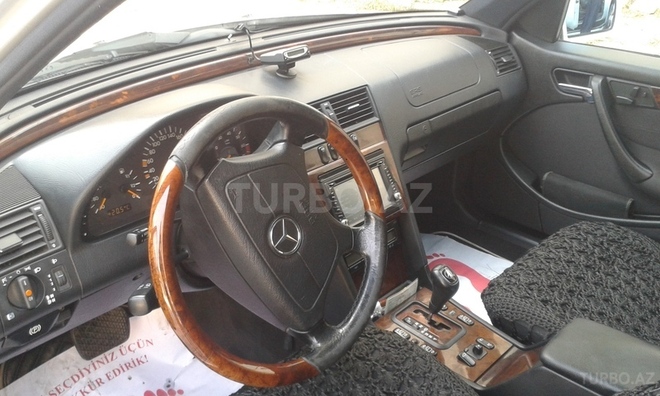Mercedes C 240 1998, 129,000 km - 2.4 l - Bakı