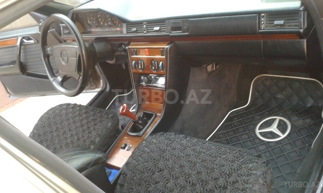 Mercedes E 200 1993, 373,400 km - 2.0 л - Bakı