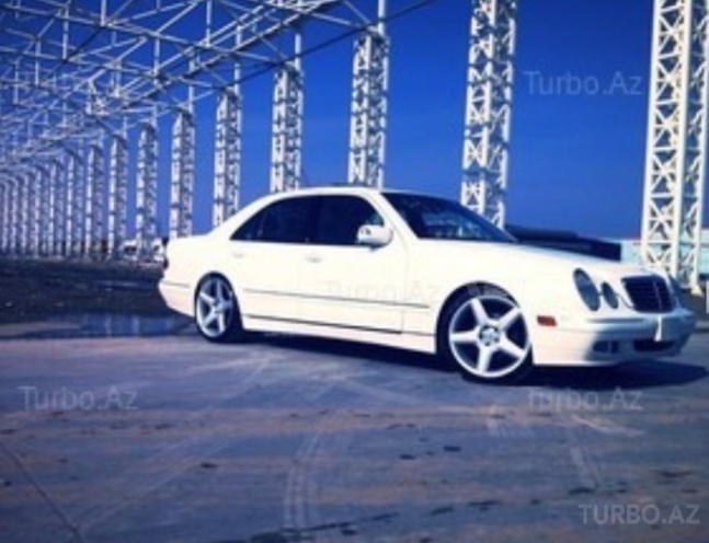 Mercedes E 320 2000, 180,000 km - 3.2 l - Bakı