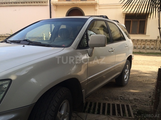 Lexus RX 300 2002, 130,000 km - 3.0 л - Bakı