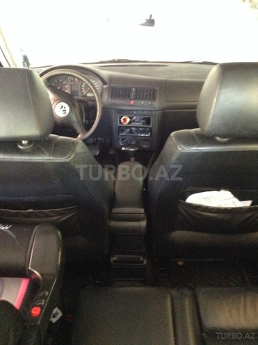 Volkswagen Golf 2002, 100,000 km - 2.0 l - Bakı