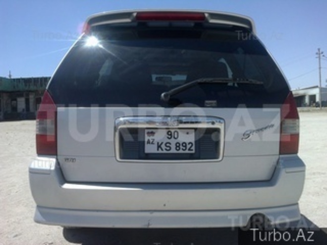 Mitsubishi Chariot 2001, 259,000 km - 2.4 l - Bakı