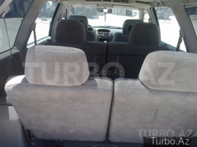 Mitsubishi Chariot 2001, 259,000 km - 2.4 l - Bakı