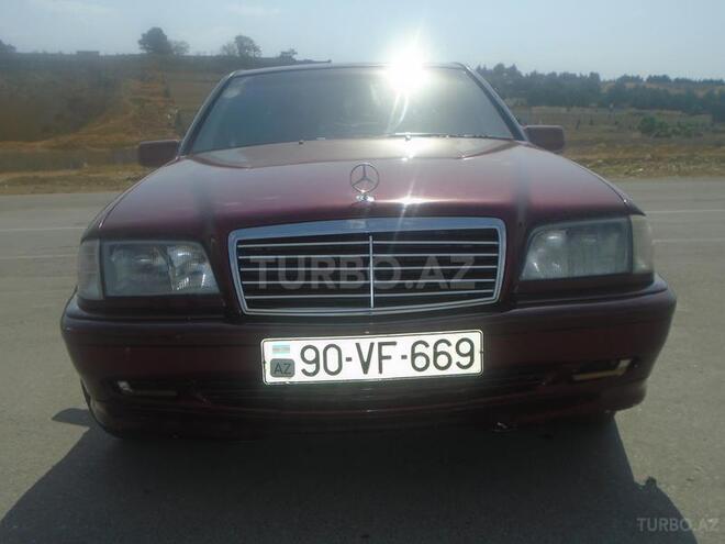 Mercedes C 220 2000, 279,000 km - 2.2 л - Bakı