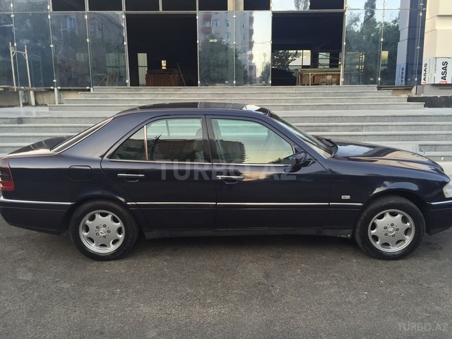Mercedes C 180 1996, 220,000 km - 1.8 l - Bakı