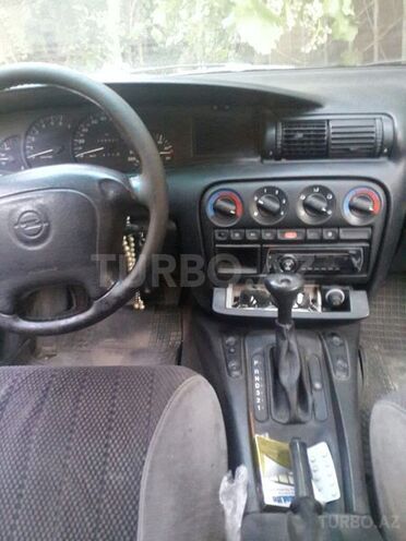 Opel Omega 1994, 280,000 km - 2.0 л - Bakı