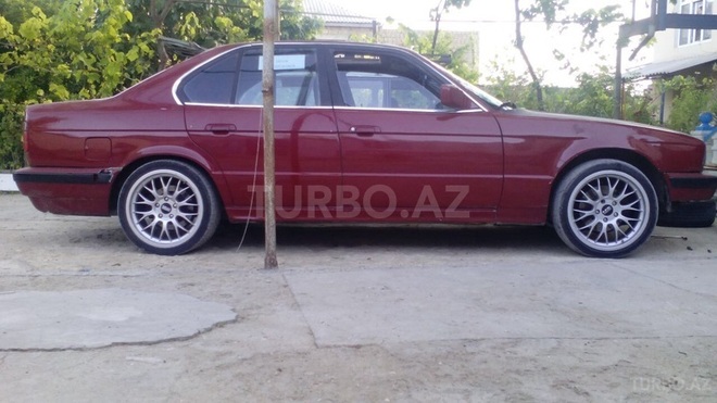 BMW 525 1988, 400,000 km - 2.5 l - Bakı