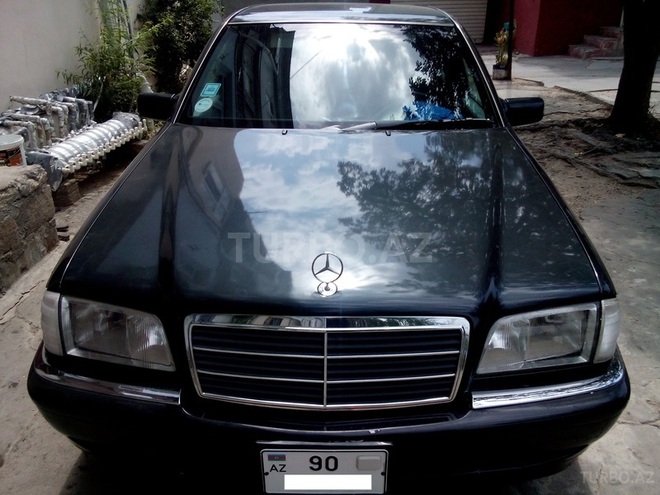 Mercedes C 230 1997, 270,000 km - 2.3 l - Bakı