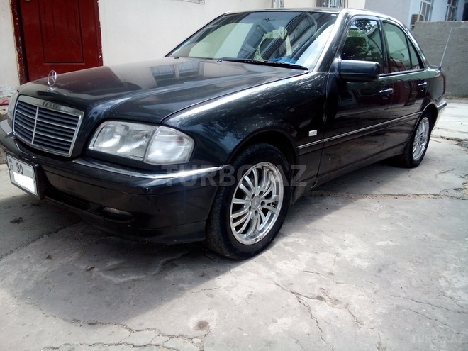 Mercedes C 230 1997, 270,000 km - 2.3 l - Bakı