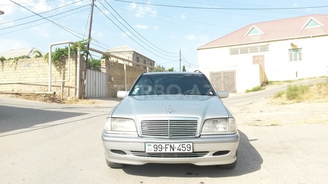 Mercedes C 220 2000, 324,000 km - 2.2 l - Bakı