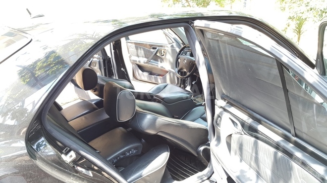 Mercedes E 320 2000, 171,360 km - 3.2 л - Bakı