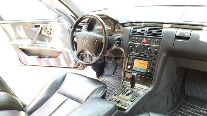 Mercedes E 320 2000, 171,360 km - 3.2 л - Bakı