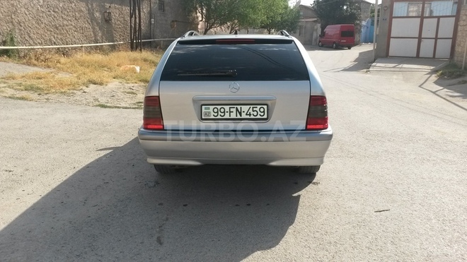 Mercedes C 220 2000, 324,000 km - 2.2 l - Bakı