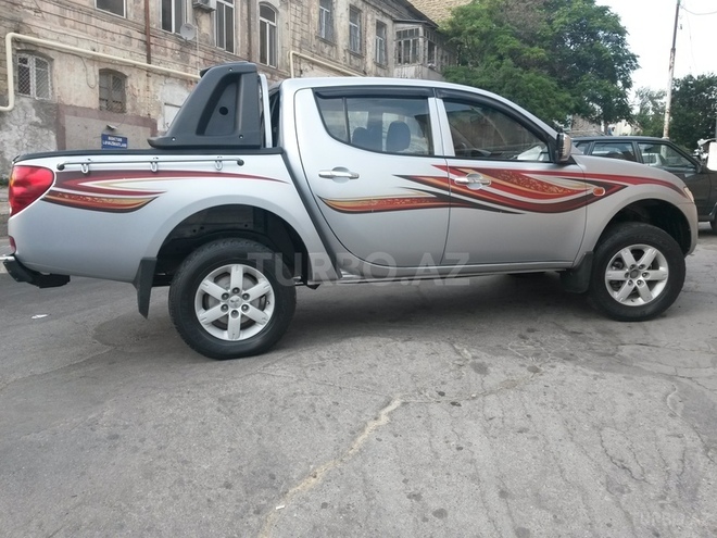Mitsubishi L200 2008, 153,000 km - 2.5 l - Bakı