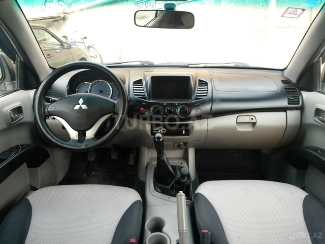 Mitsubishi L200 2008, 153,000 km - 2.5 l - Bakı