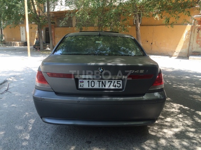 BMW 745 2001, 167,800 km - 4.4 l - Bakı