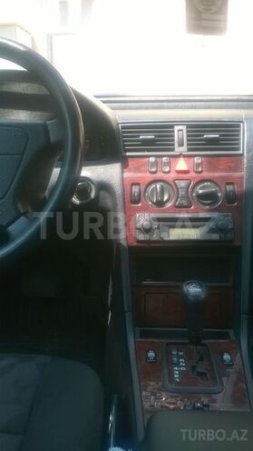 Mercedes C 180 1999, 2,160,000 km - 1.8 л - Bakı