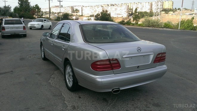 Mercedes E 200 1999, 180,357 km - 2.0 l - Bakı