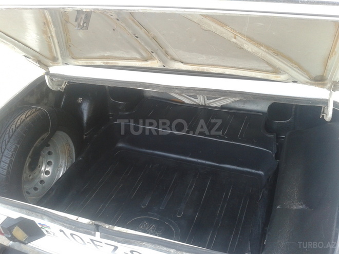 LADA (VAZ) 2106 1988, 250,000 km - 1.6 l - Bakı