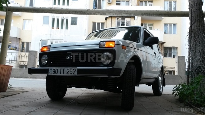 LADA (VAZ) Niva 2015, 9,200 km - 1.7 л - Bakı