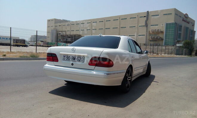 Mercedes E 230 1996, 376,000 km - 2.3 л - Bakı