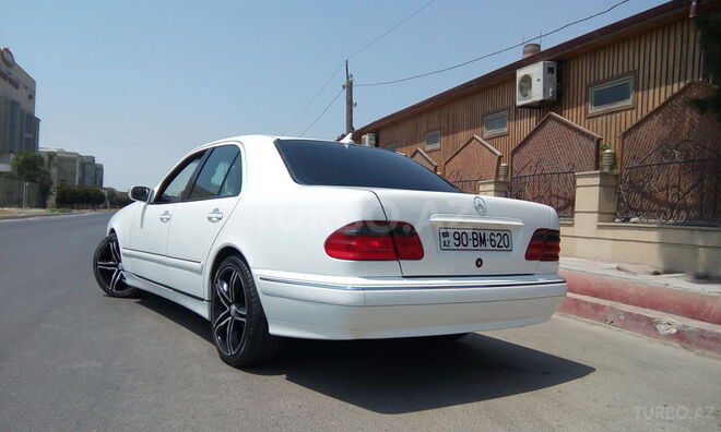 Mercedes E 230 1996, 376,000 km - 2.3 л - Bakı