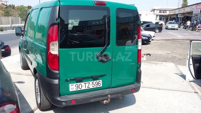 Fiat Doblo 2006, 315,000 km - 1.9 l - Bakı