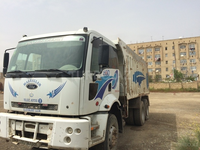 Ford Cargo 2006, 280,000 km - 7.5 l - Bakı