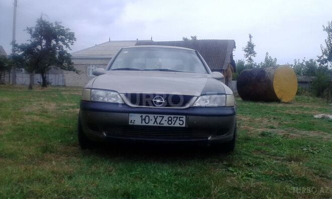 Opel Vectra 1996, 290,000 km - 2.0 l - Bakı