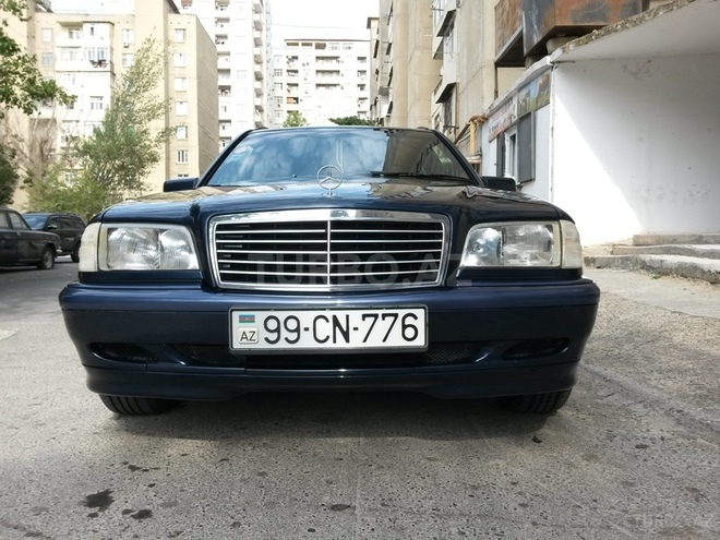 Mercedes C 180 2000, 235,000 km - 1.8 l - Bakı