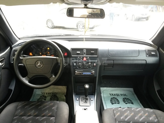 Mercedes C 180 2000, 235,000 km - 1.8 l - Bakı