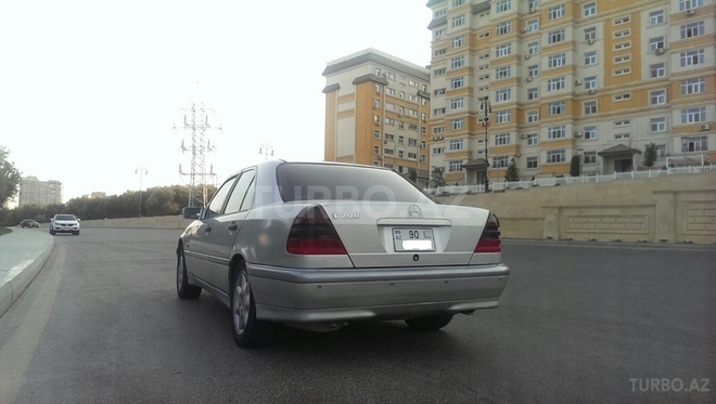 Mercedes C 200 1997, 281,000 km - 2.0 l - Bakı
