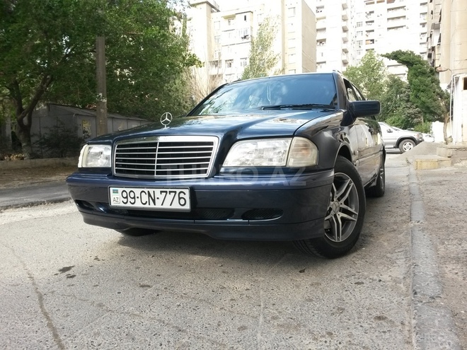 Mercedes C 180 2000, 235,000 km - 1.8 l - Bakı