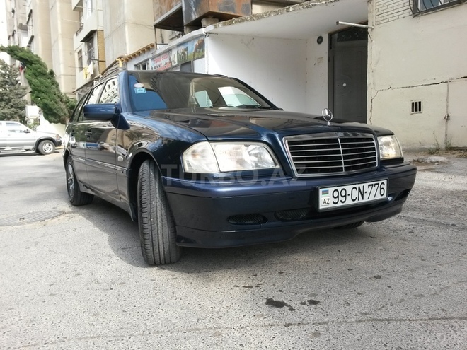 Mercedes C 180 2000, 235,000 km - 1.8 l - Bakı