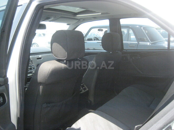 Mercedes E 270 1999, 181,000 km - 2.7 л - Bakı