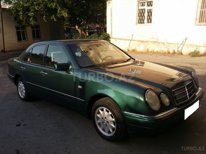 Mercedes E 230 1997, 279,000 km - 2.3 l - Bakı