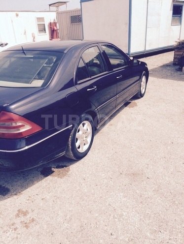 Mercedes C 200 2000, 325,000 km - 2.0 l - Bakı