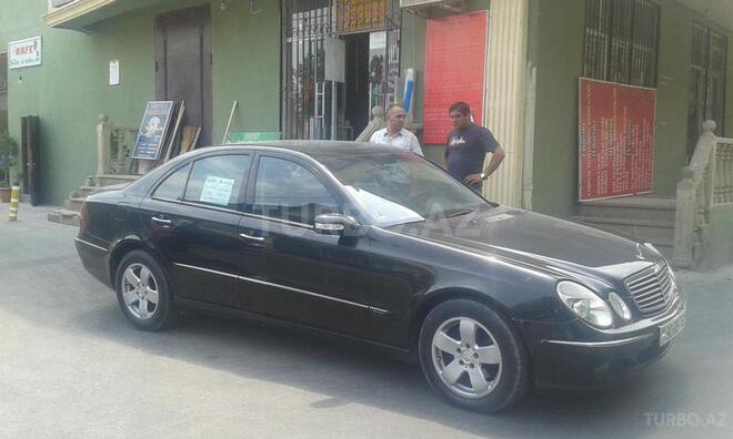Mercedes E 270 2002, 233,000 km - 2.7 l - Bakı