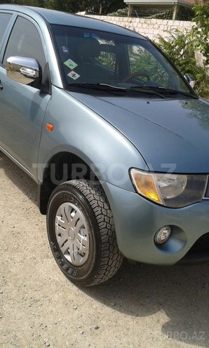 Mitsubishi L200 2006, 85,000 km - 2.5 l - Bakı